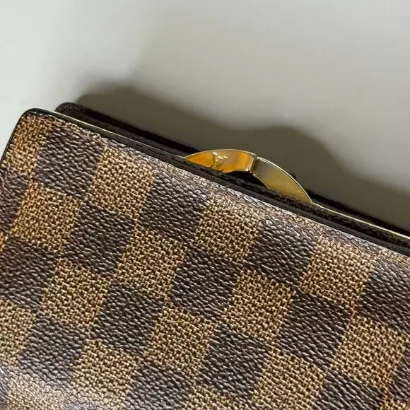 Louis Vuitton Damier Ebene Kisslock Wallet - Picture 4 of 8